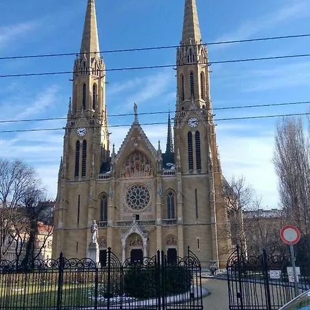 Rose Flat Budapest